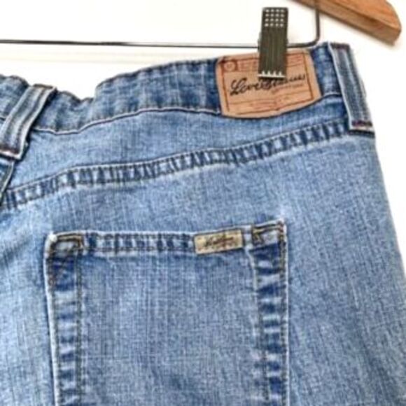 Levis Signature Women's Low Rise Bootcut Distress Denim Jeans 10 Vintage Blue - Picture 10 of 12